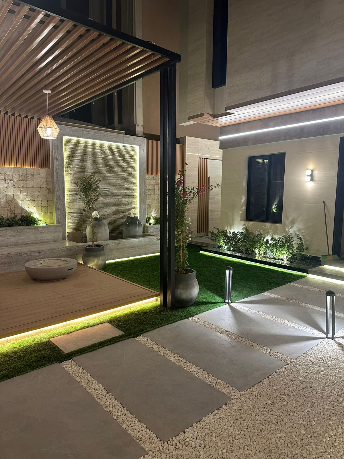 تنسيق حديقة خارجية